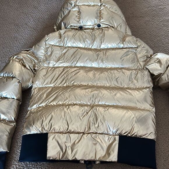 SAM. Women’s Gold Bungalow Hooded Puffer Jacket - Size XS - Picture 9 of 10